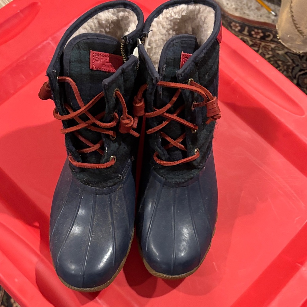 Sperry Women's Navy and Red Lace Up Boots